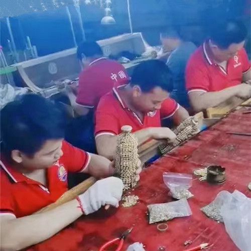邁來(lái)飾品廠(chǎng)剪銅工藝